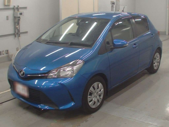 TOYOTA VITZ 2016