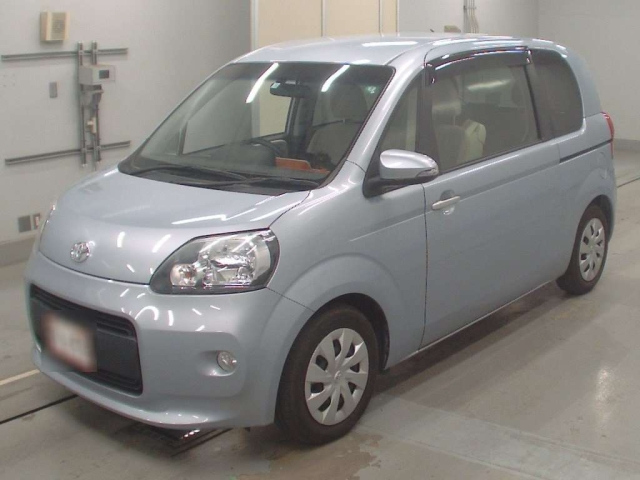 TOYOTA PORTE 2014
