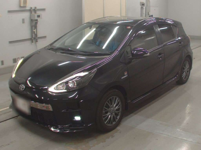 TOYOTA AQUA 2018
