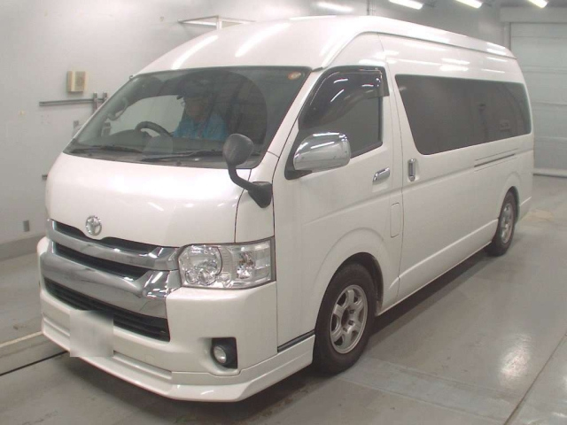 TOYOTA HIACE 2017