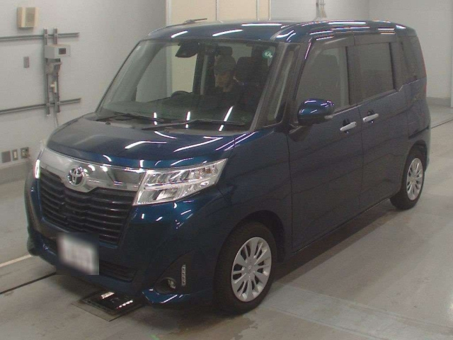 TOYOTA ROOMY 2017