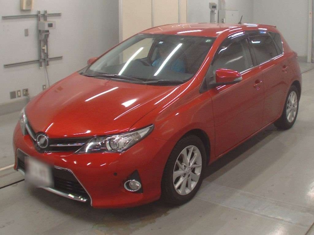 TOYOTA AURIS 2014