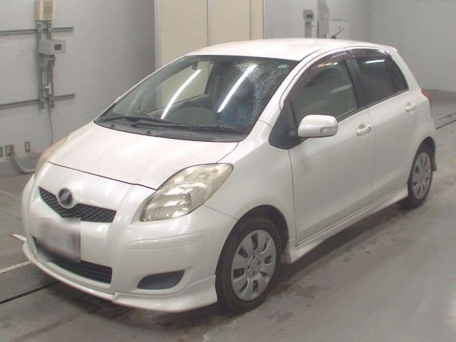 TOYOTA VITZ 2009