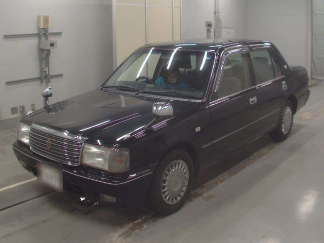 TOYOTA CROWN COMFORT 2014