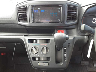 DAIHATSU MIRA E S 2024