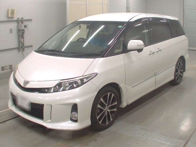 TOYOTA ESTIMA 2015