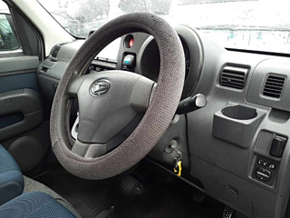 DAIHATSU HIJET VAN 2013