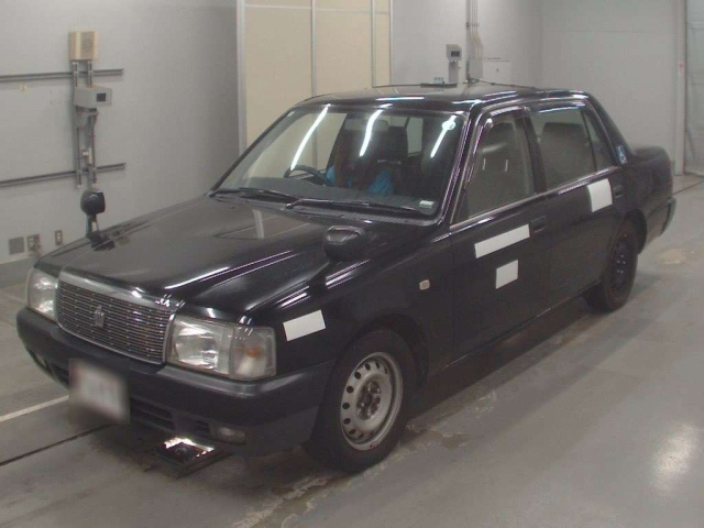 TOYOTA CROWN COMFORT 2016