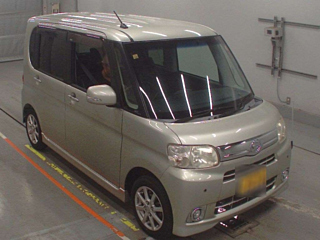 DAIHATSU TANTO 2012