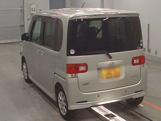 DAIHATSU TANTO 2012