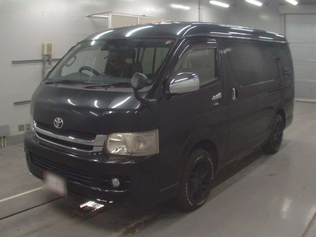 TOYOTA HIACE 2010