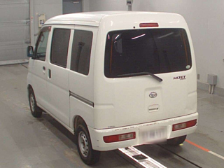 DAIHATSU HIJET VAN 2011