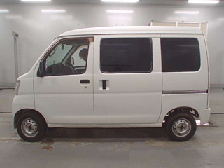 DAIHATSU HIJET VAN 2011