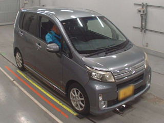 DAIHATSU MOVE 2011