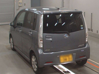 DAIHATSU MOVE 2011