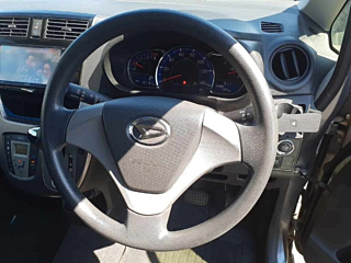DAIHATSU MOVE 2011