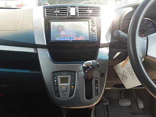 DAIHATSU MOVE 2011