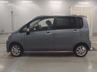 DAIHATSU MOVE 2011