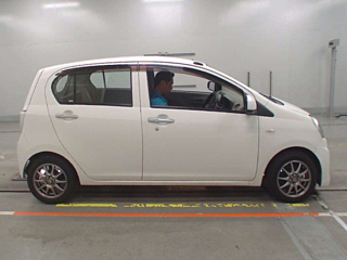 DAIHATSU MIRA E S 2015