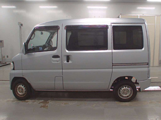 NISSAN CLIPPER VAN 2013