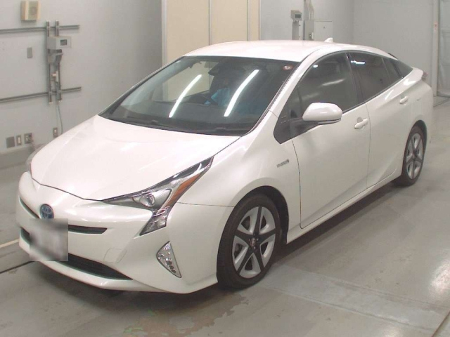 TOYOTA PRIUS 2016