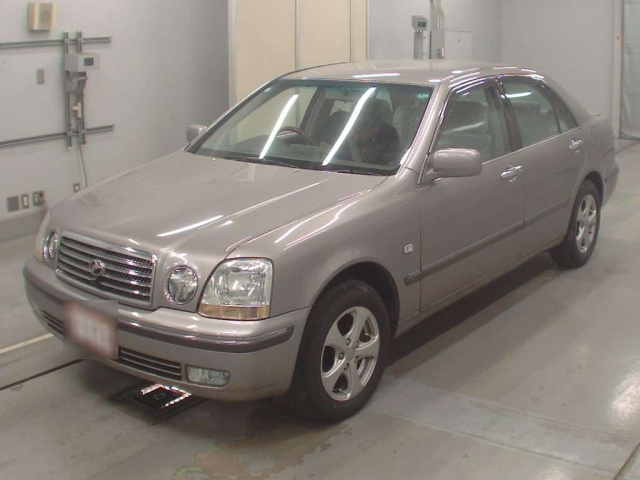 TOYOTA PROGRES 2005