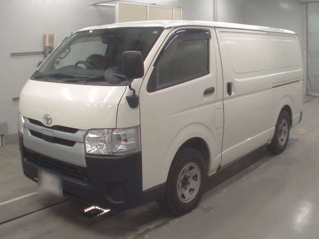 TOYOTA HIACE VAN 2019