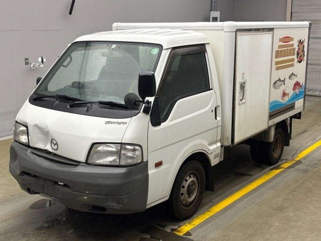 MAZDA BONGO 2013