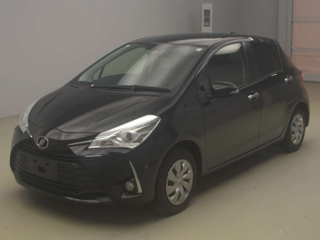 TOYOTA VITZ 2019
