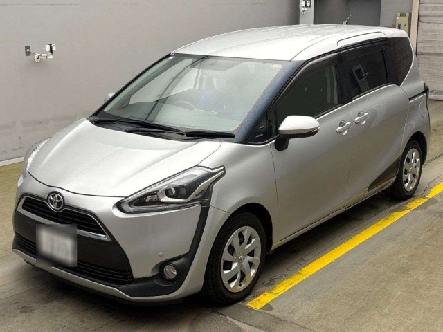 TOYOTA SIENTA 2016