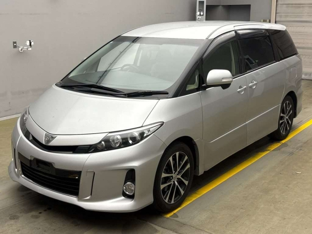 TOYOTA ESTIMA 2013