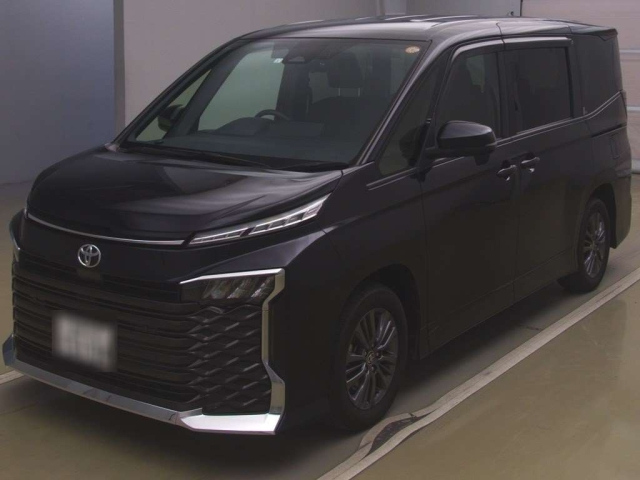 TOYOTA VOXY 2023