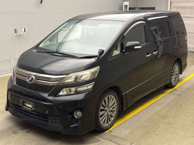 TOYOTA VELLFIRE 2013