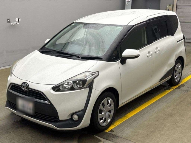 TOYOTA SIENTA 2017