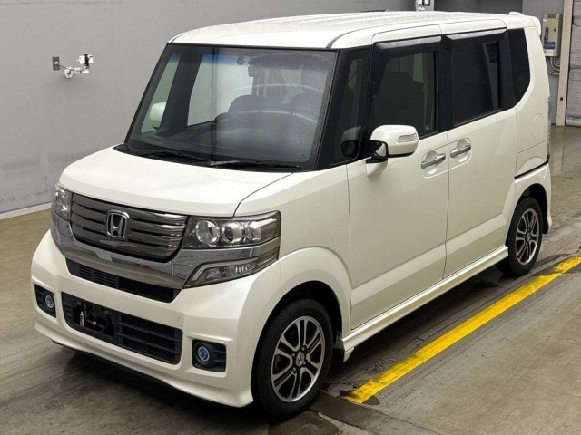 HONDA N BOX 2014