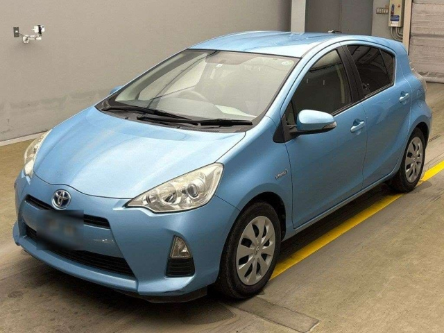 TOYOTA AQUA 2014