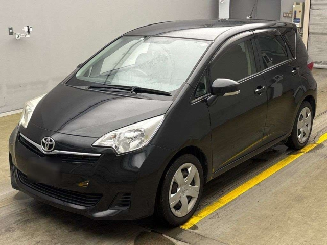 TOYOTA RACTIS 2012