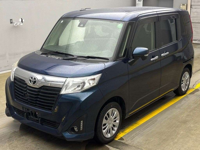 TOYOTA ROOMY 2017