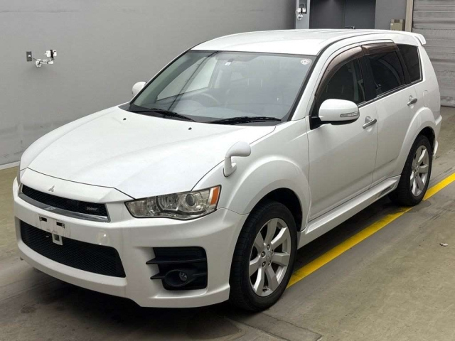MITSUBISHI OUTLANDER 2010