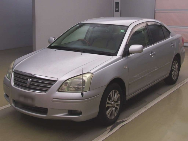 TOYOTA PREMIO 2005