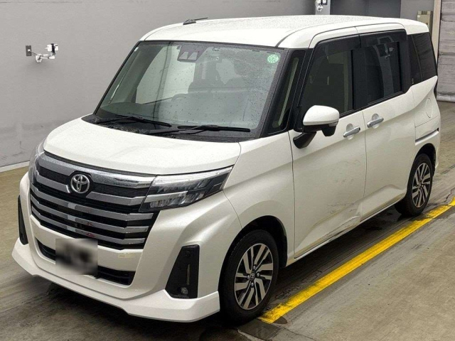 TOYOTA ROOMY 2021