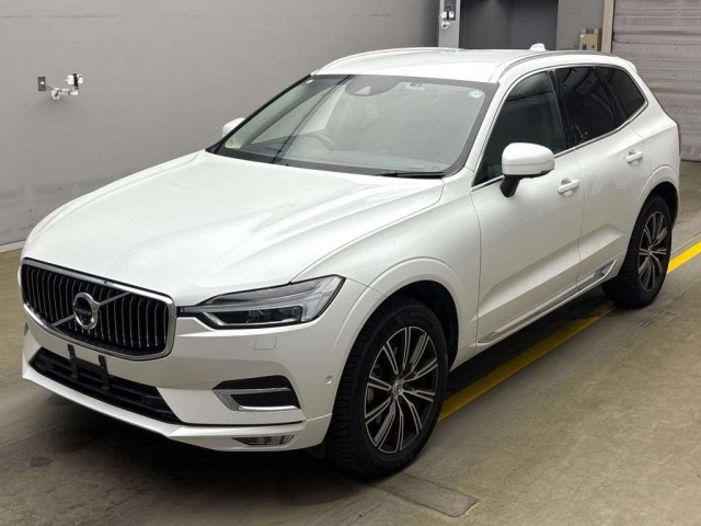 VOLVO XC60 2018
