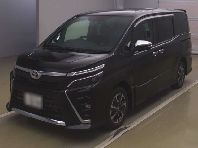 TOYOTA VOXY 2021