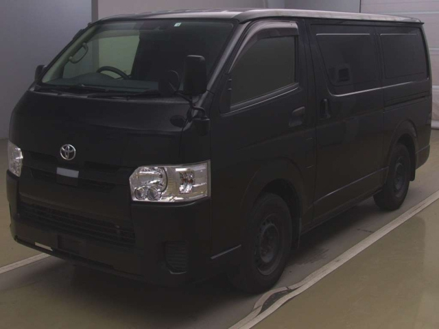 TOYOTA HIACE VAN 2019