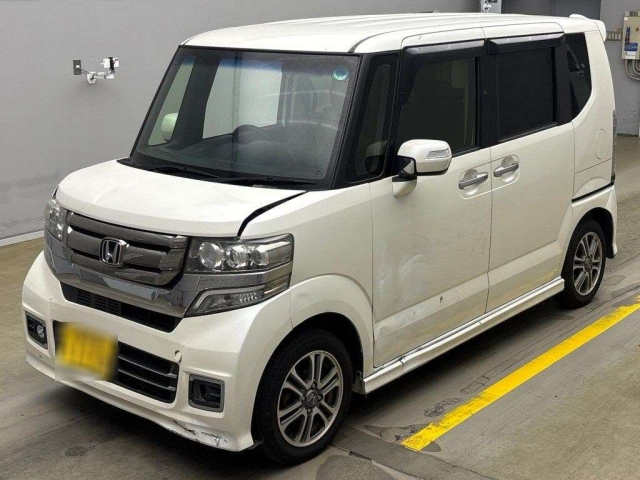 HONDA N BOX 2017