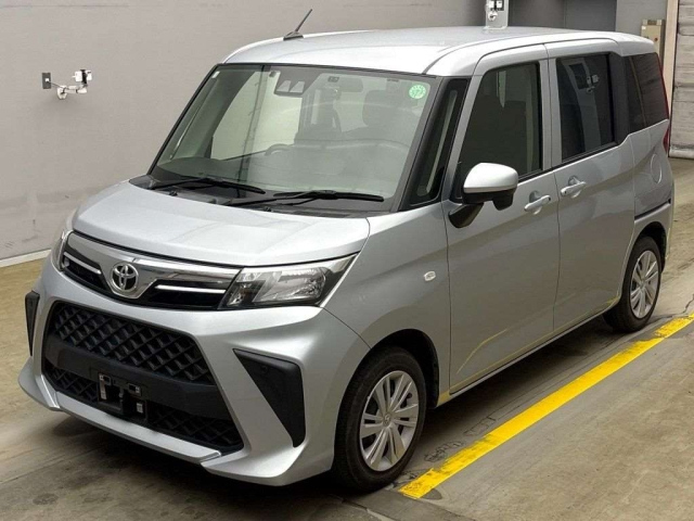 TOYOTA ROOMY 2022