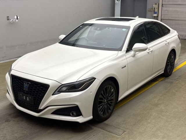 TOYOTA CROWN 2020