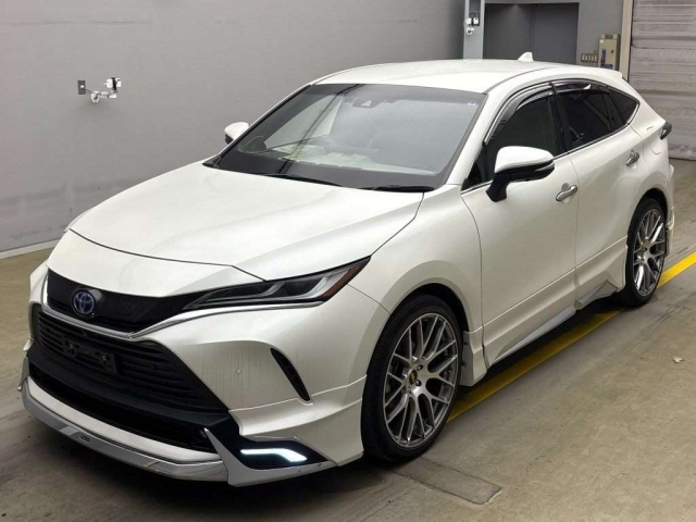 TOYOTA HARRIER 2022