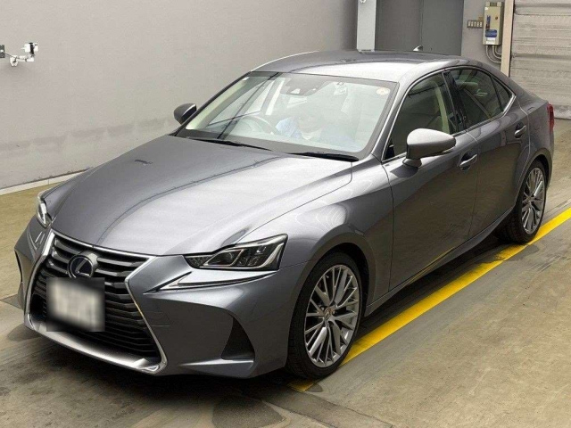 LEXUS IS