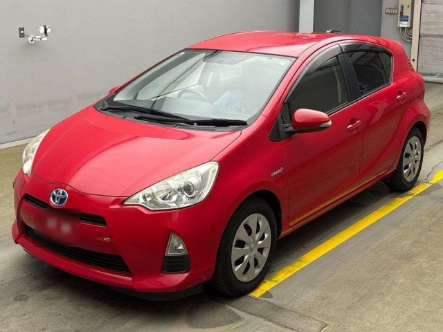 TOYOTA AQUA 2014